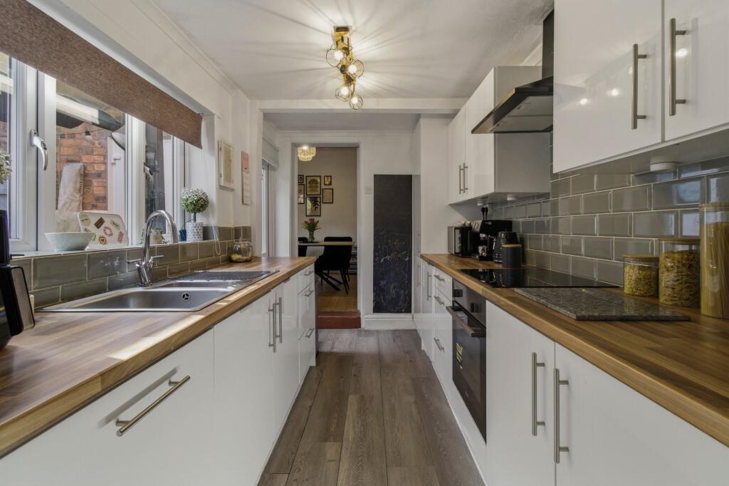 House in Worcester, Lyppard Grange, The Ronkswood - View 2