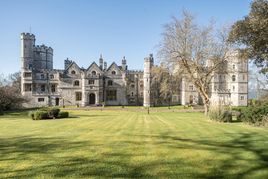 Main image of property: Abbey Hill, Southampton, SO31