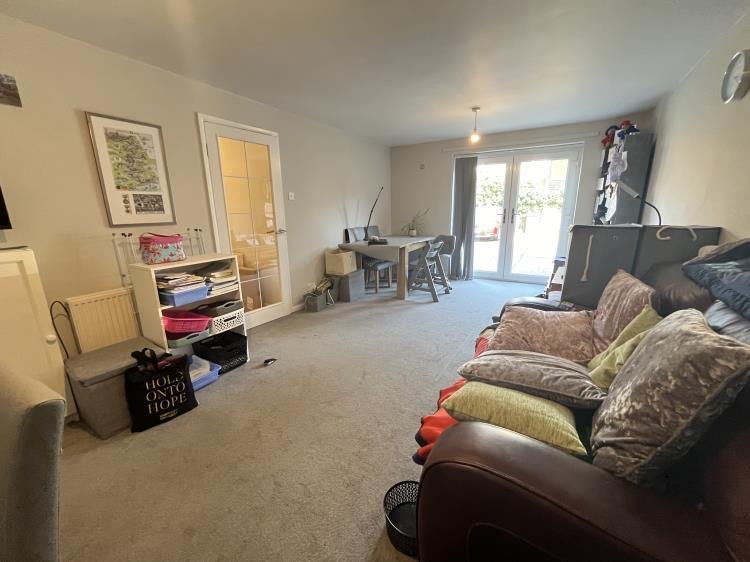 Apartment in East Suffolk, Felixstowe - View 4