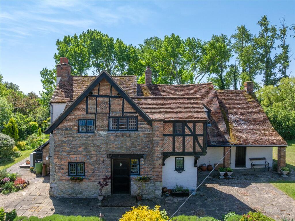 Main image of property: Westfield Road, Long Crendon, Aylesbury, Buckinghamshire, HP18