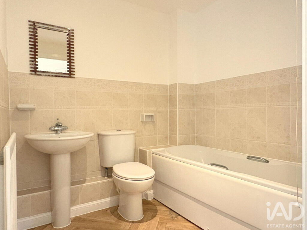 Apartment in Spencers Wood, Shinfield - View 4