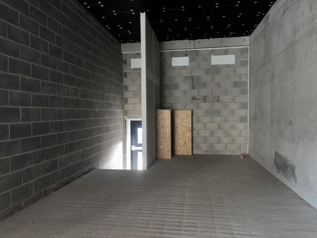 inside pic 3.jpg