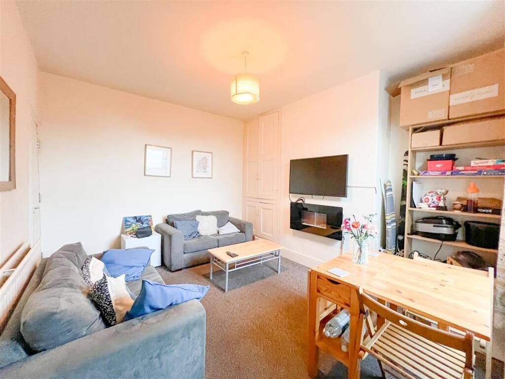 House in Sheffield - View 4