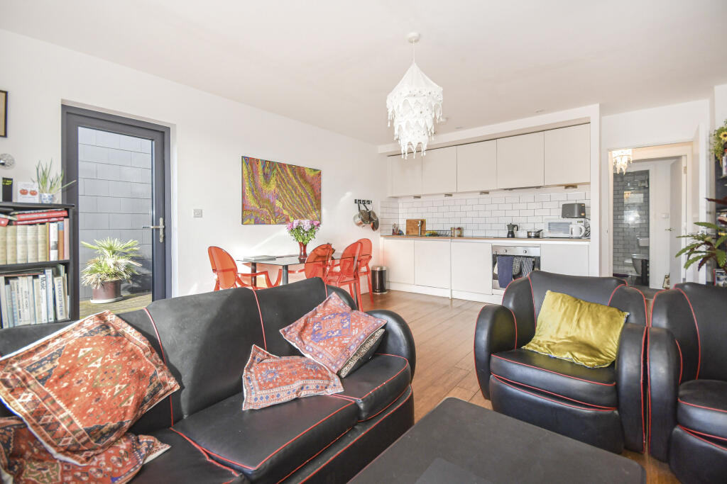 Apartment in Sheffield - View 5