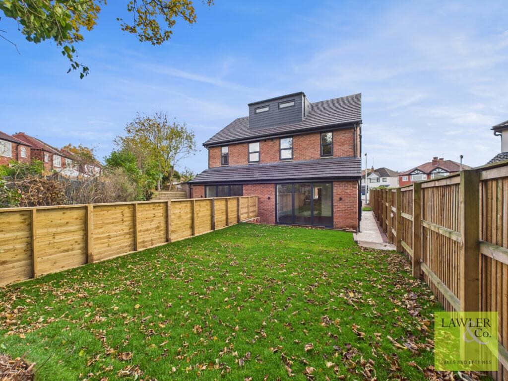 Woodlands Drive, Stockport, Cheshire, SK2 5AJ photo 2