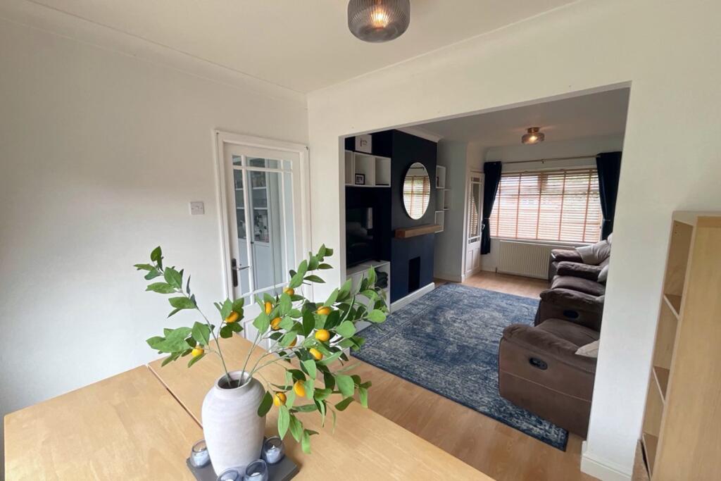 House in Sheffield, Tithe Barn Estate, Woodhouse - More