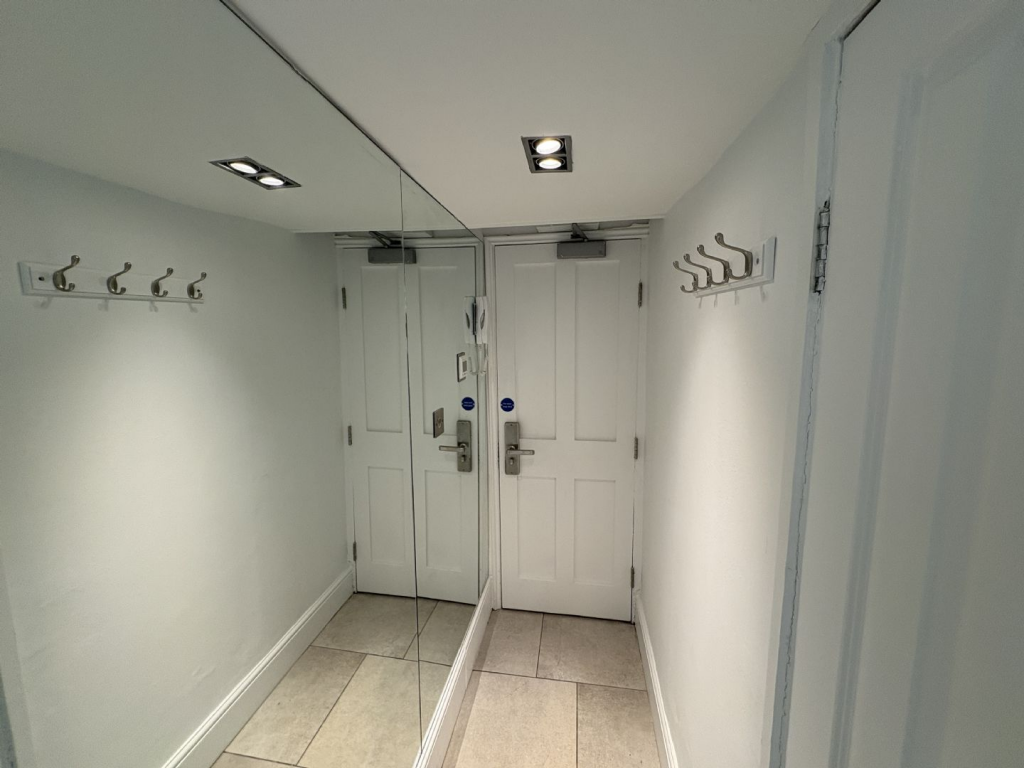 Studio flat for rent