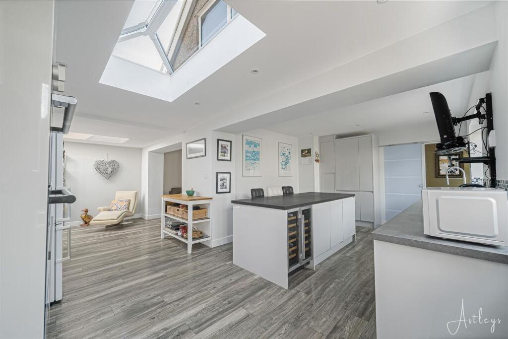 House in Swansea - View 2
