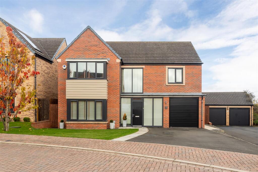 4-bed detached on Fenchurch Close, Five Mile Park, NE13, £485,000
