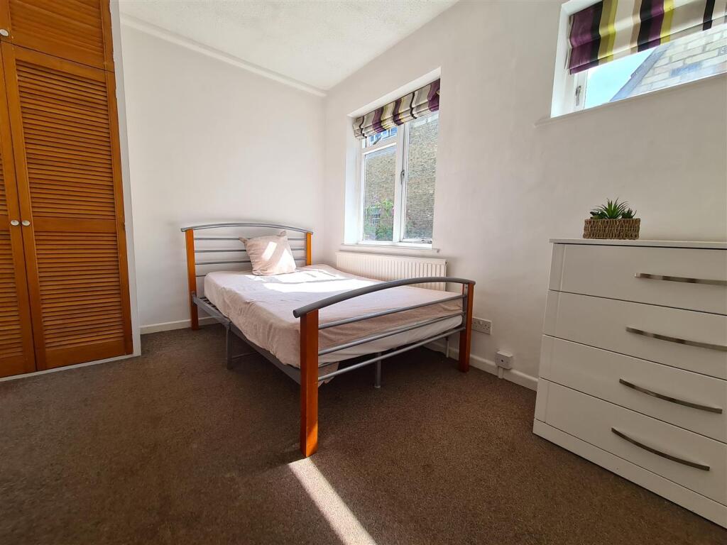 House in Cambridge, Petersfield - View 3