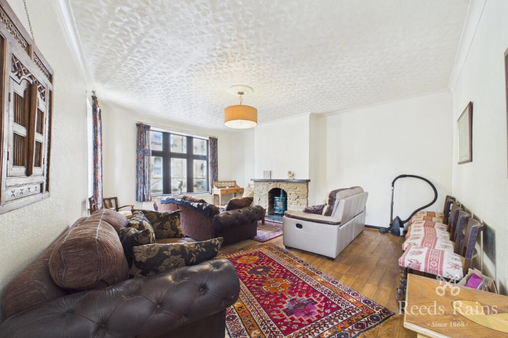 House in Hebden Bridge, Birchcliffe, Hebden Royd - View 4
