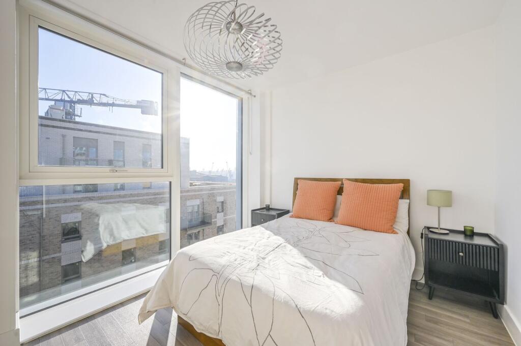 Apartment in London - More