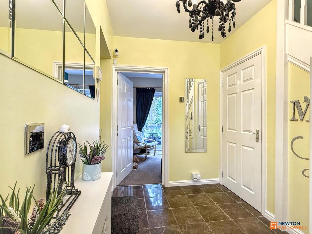 House in North West Leicestershire, Leicestershire - More
