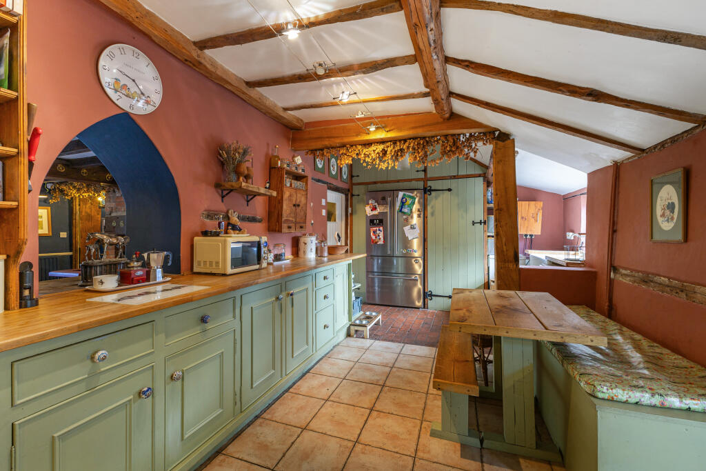 Wantage Road, Great Shefford, Hungerford, RG17 7DA. photo 2