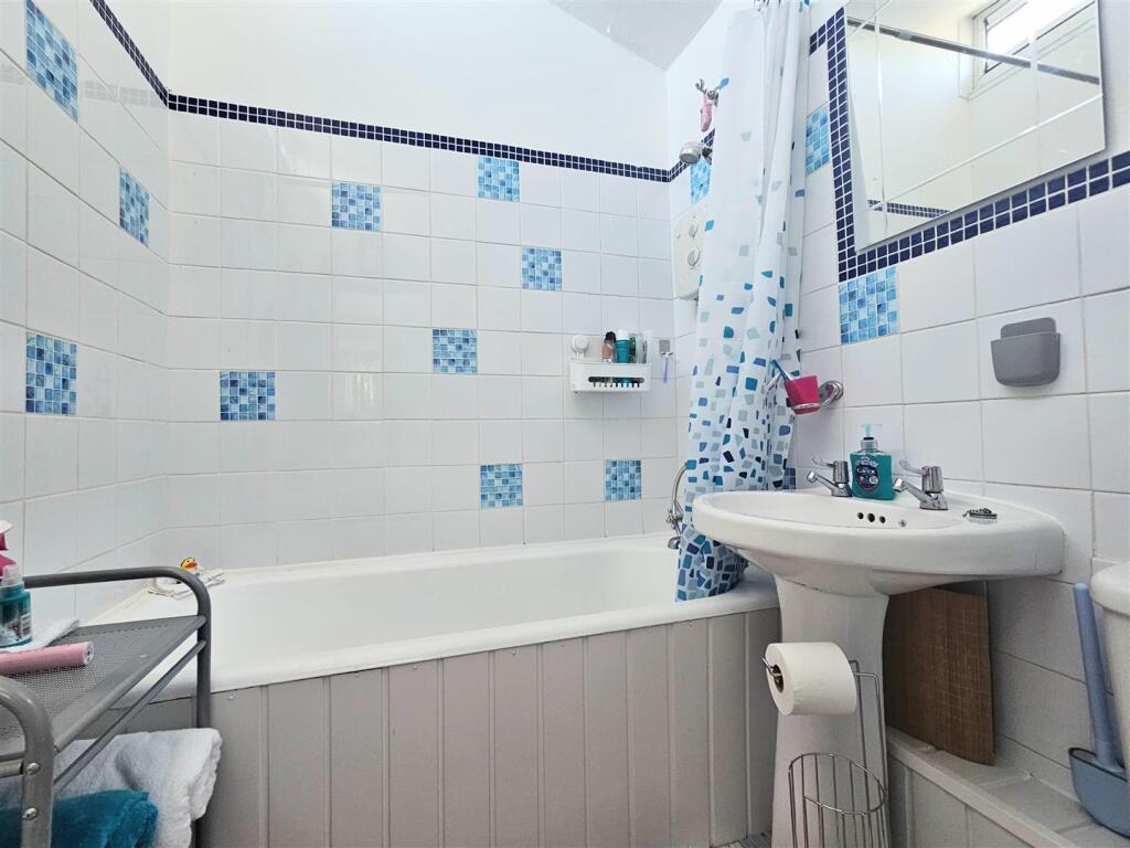 Apartment in Wolverhampton - View 5