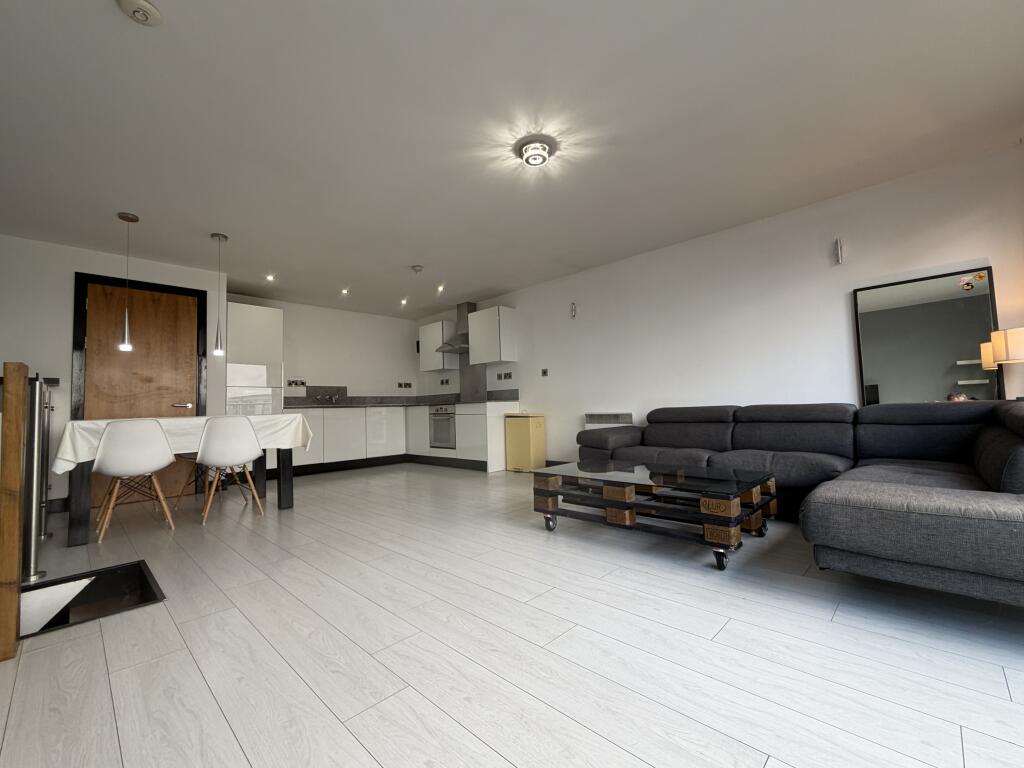 Apartment in Manchester - View 4