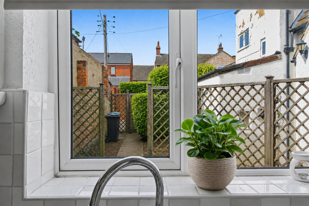 House in Northampton - View 4