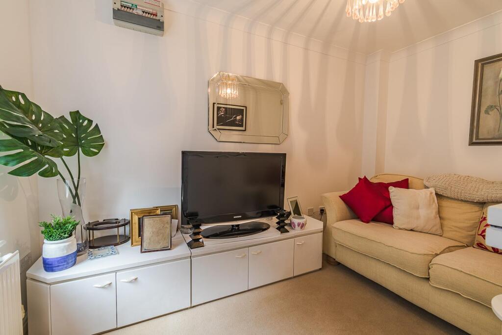House in Cardiff - View 5