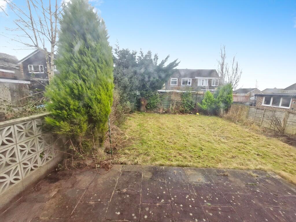 Holmwood Drive, Leeds photo 5