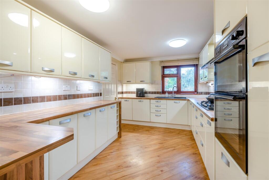 House in Rochester - View 2