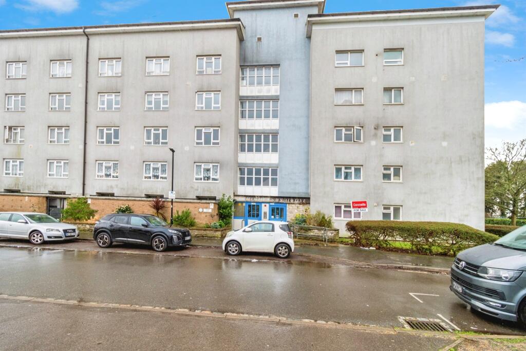 Main image of property: Wharncliffe Road, Southampton