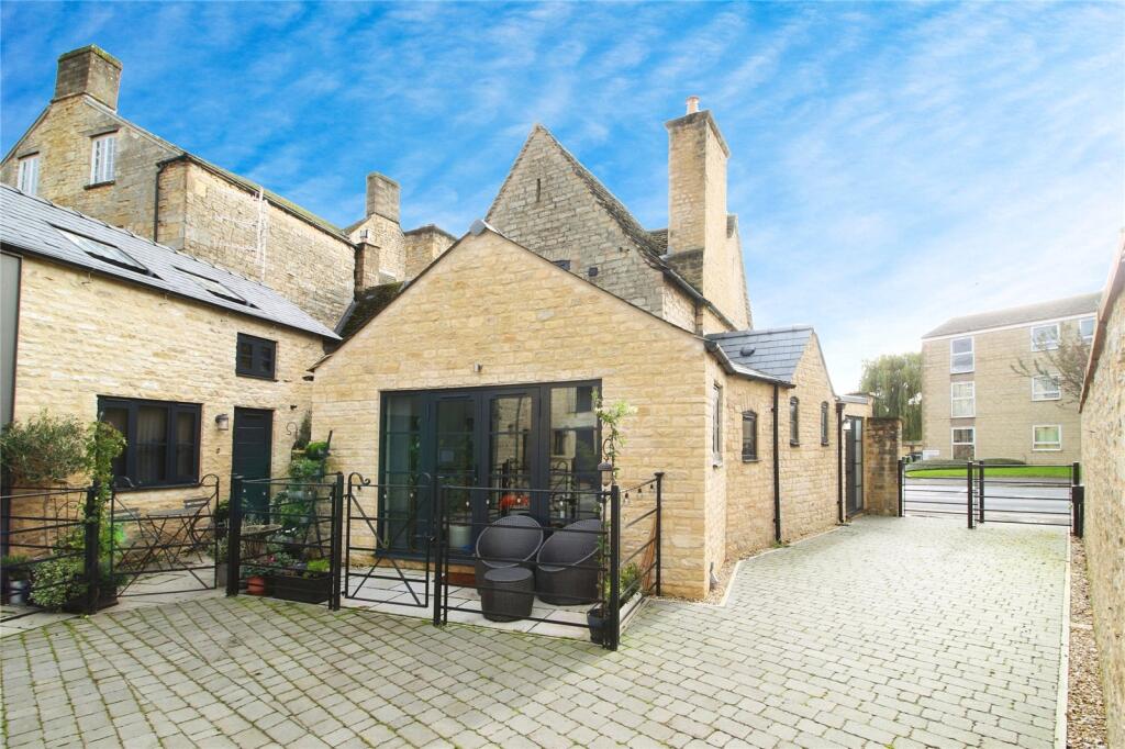 Main image of property: London Road, Cirencester, GL7