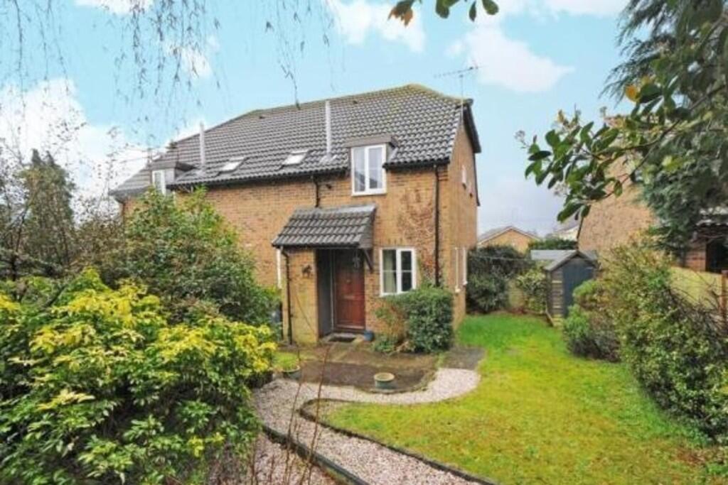 Main image of property: Lightwater, Surrey