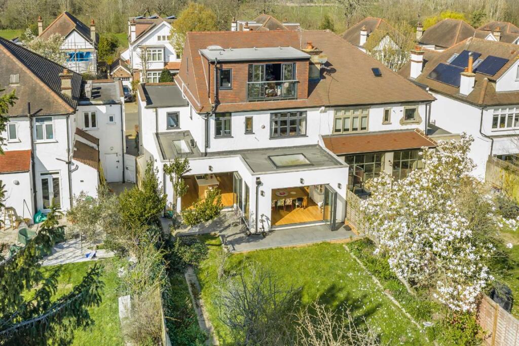 House in London - View 3