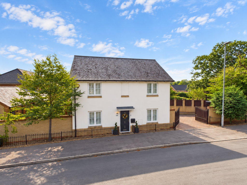 Main image of property: Bennet Canfield, Little Canfield, Dunmow, CM6 1YE