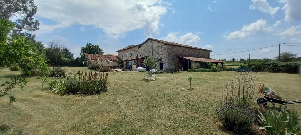 Main image of property: Poitou-Charentes, Charente, Cellefrouin