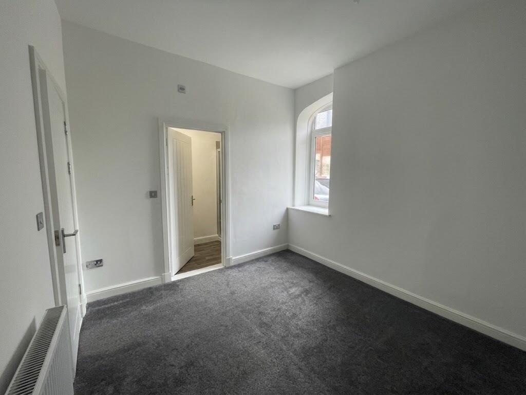 Apartment in Swansea - View 5
