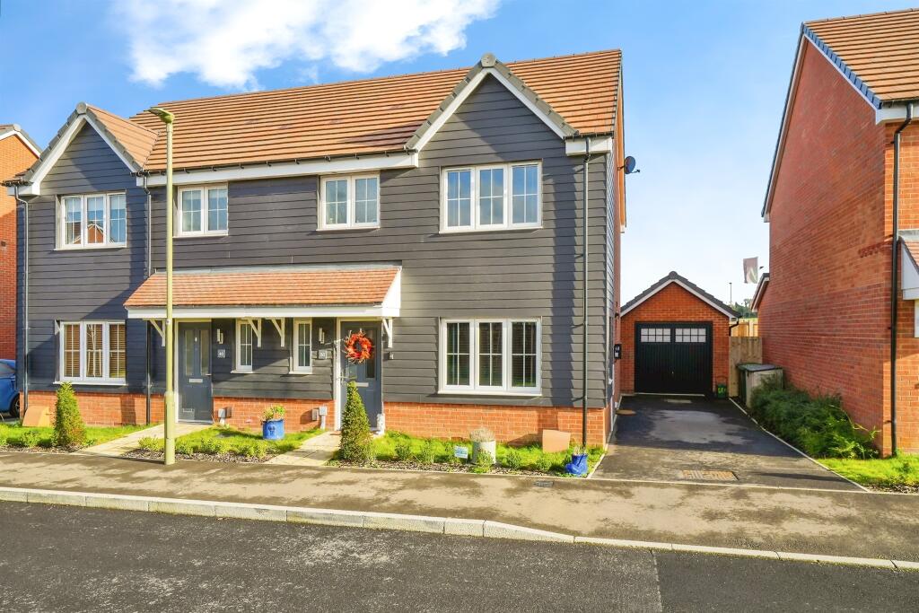 Main image of property: The Elms, Wantage