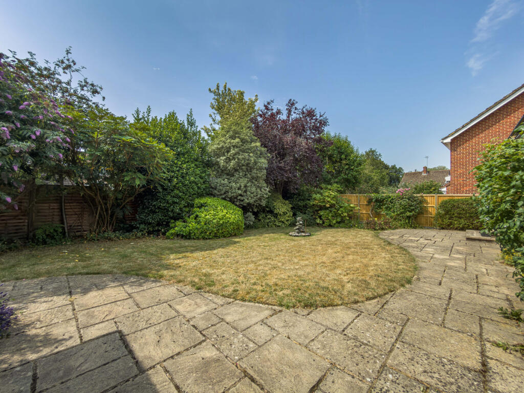 House in Wargrave, Sheeplands Farm - View 4