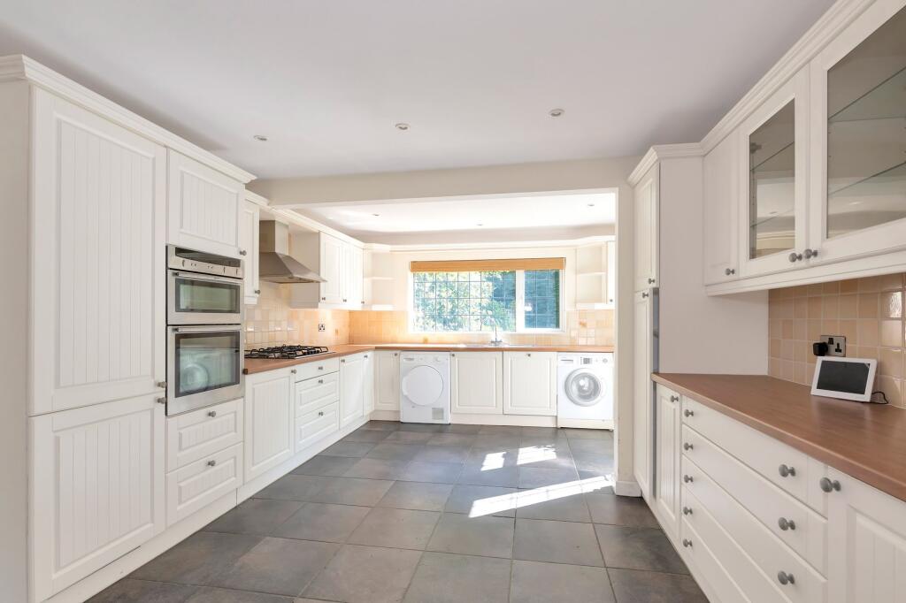 Silver Wood, West Chiltington, RH20 photo 3