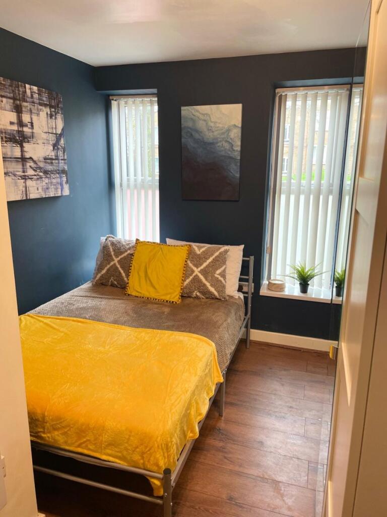 Main image of property: 12 Glodwick Road, Oldham