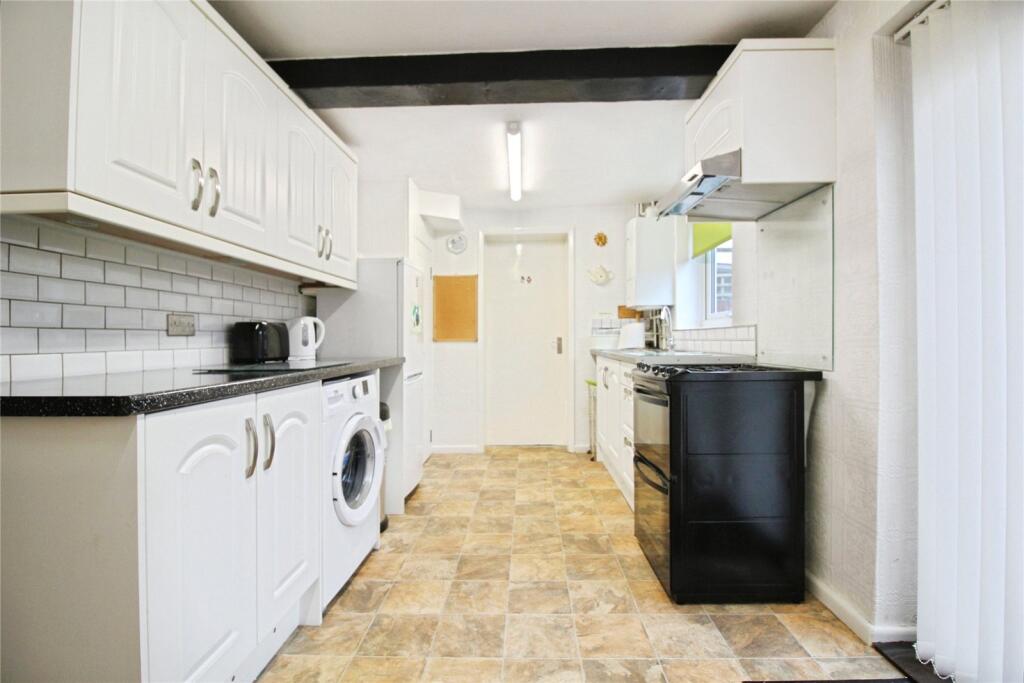 Fairford Road, Tilehurst, Reading, RG31 – pohled 3