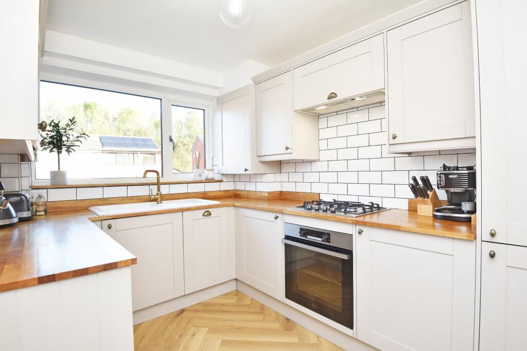 Tennyson Avenue, Harrogate, HG1 photo 3
