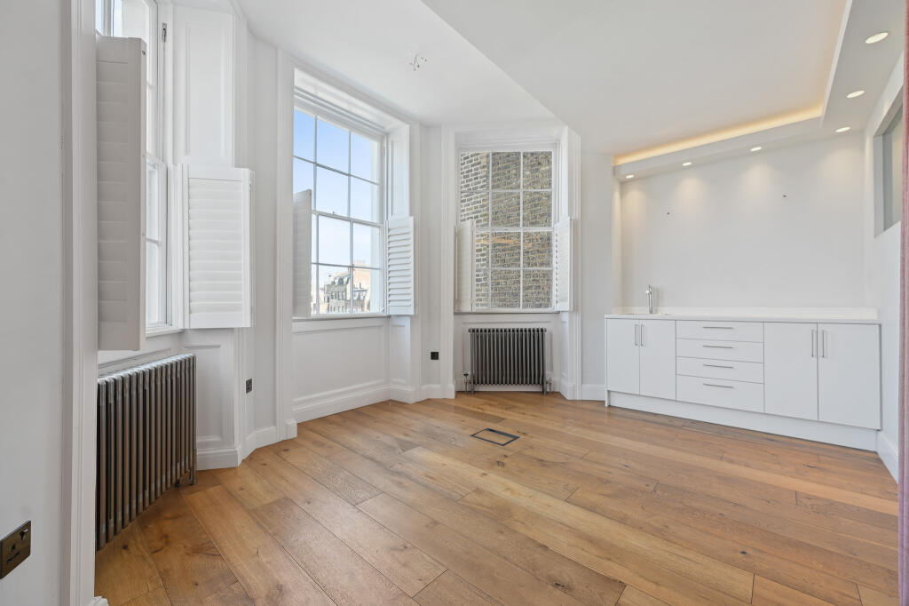 Main image of property: 100 Harley Street, London W1