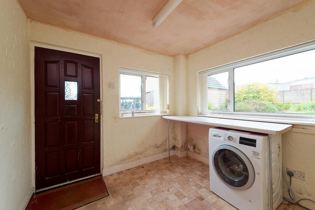 House in Larkhall, South Lanarkshire - More