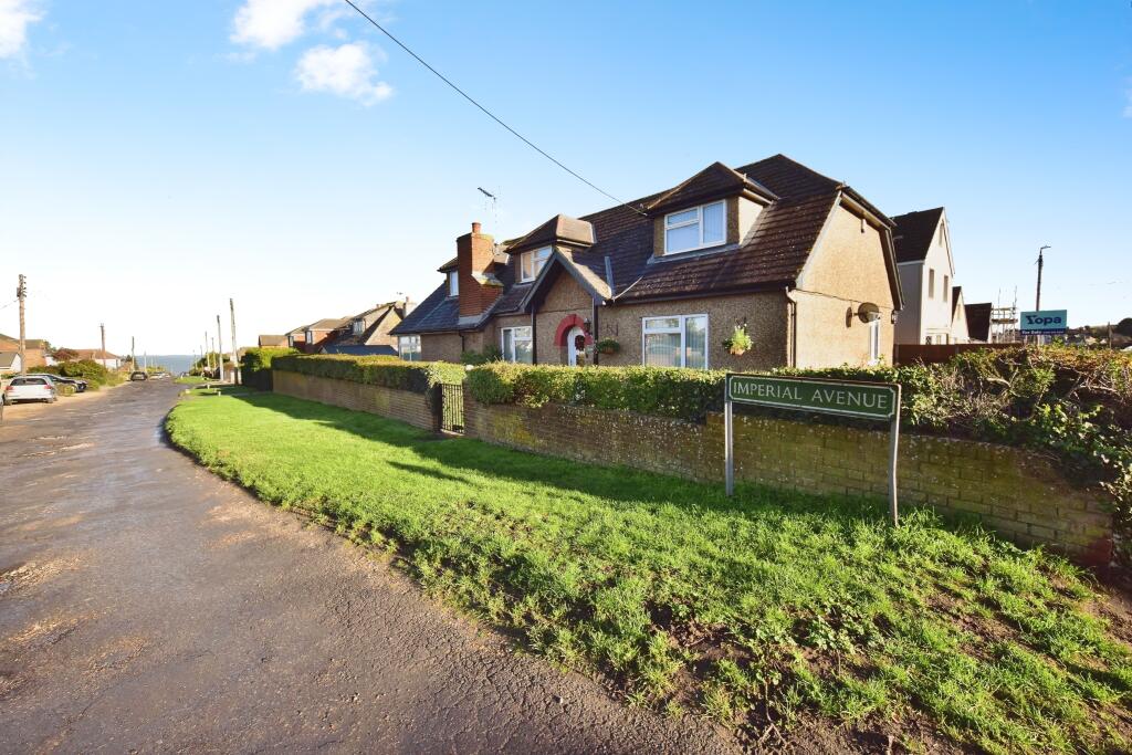 4-bed bungalow on Imperial Avenue, Minster-on-sea, Sheerness, ME12, £550,000