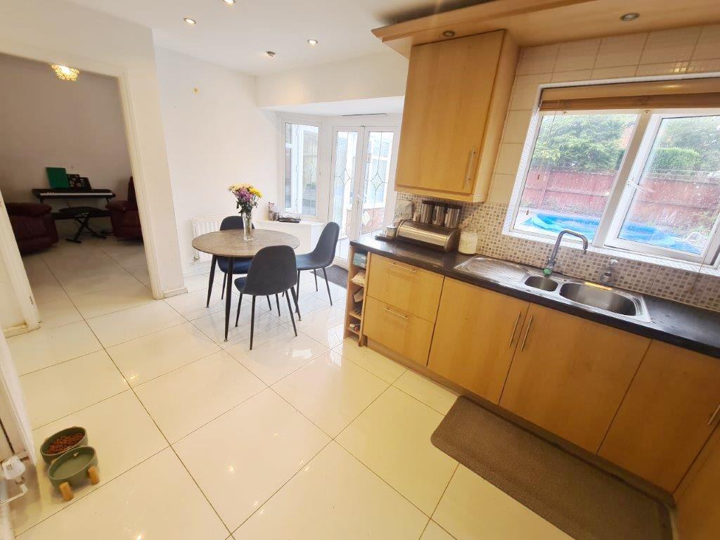 Greenside Lane, Droylsden photo 2