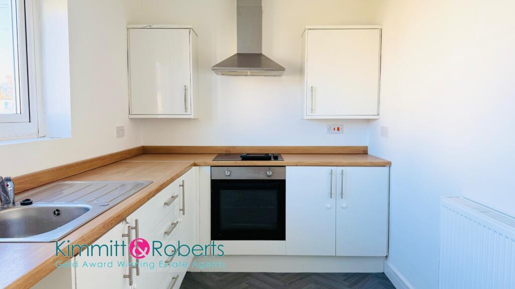 Colling Avenue, Seaham, Durham, SR7 photo 4