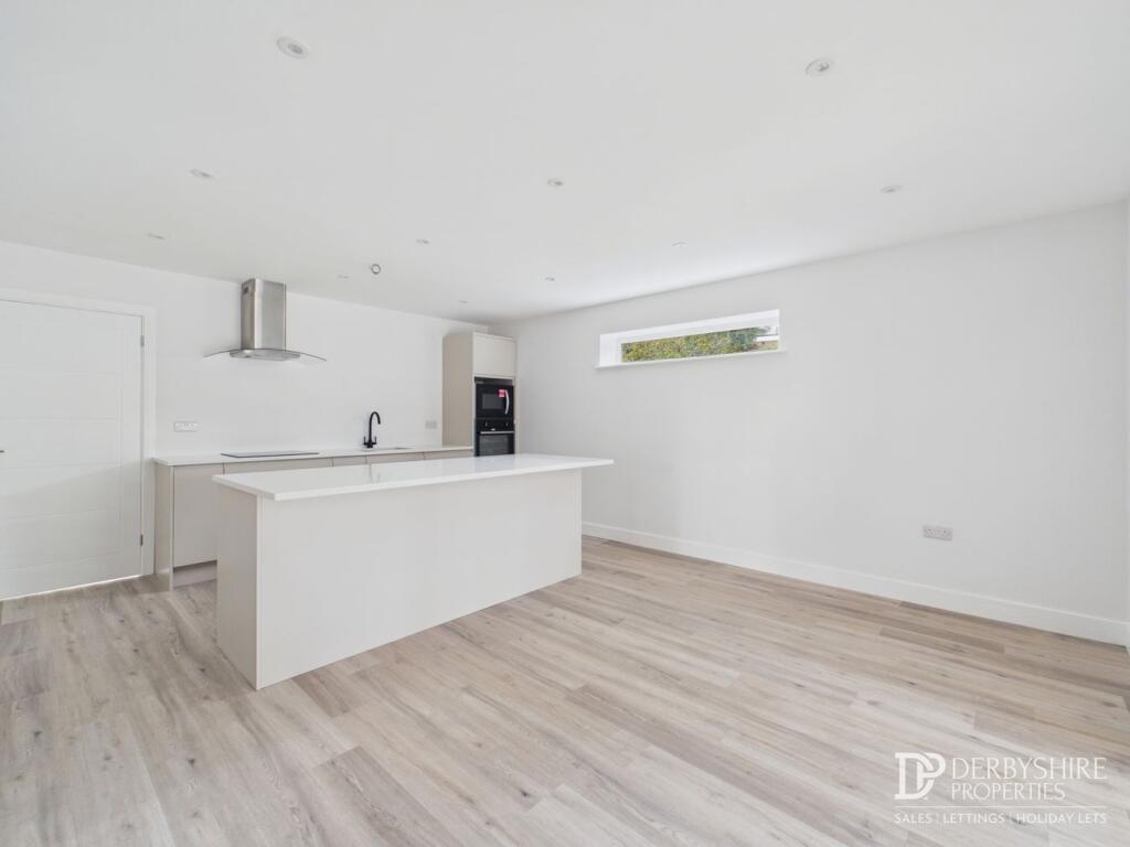 Dovedale Crescent, Belper, DE56 photo 3