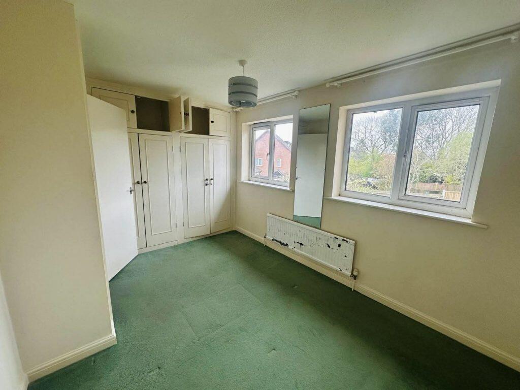 Medway Close, Thatcham - More