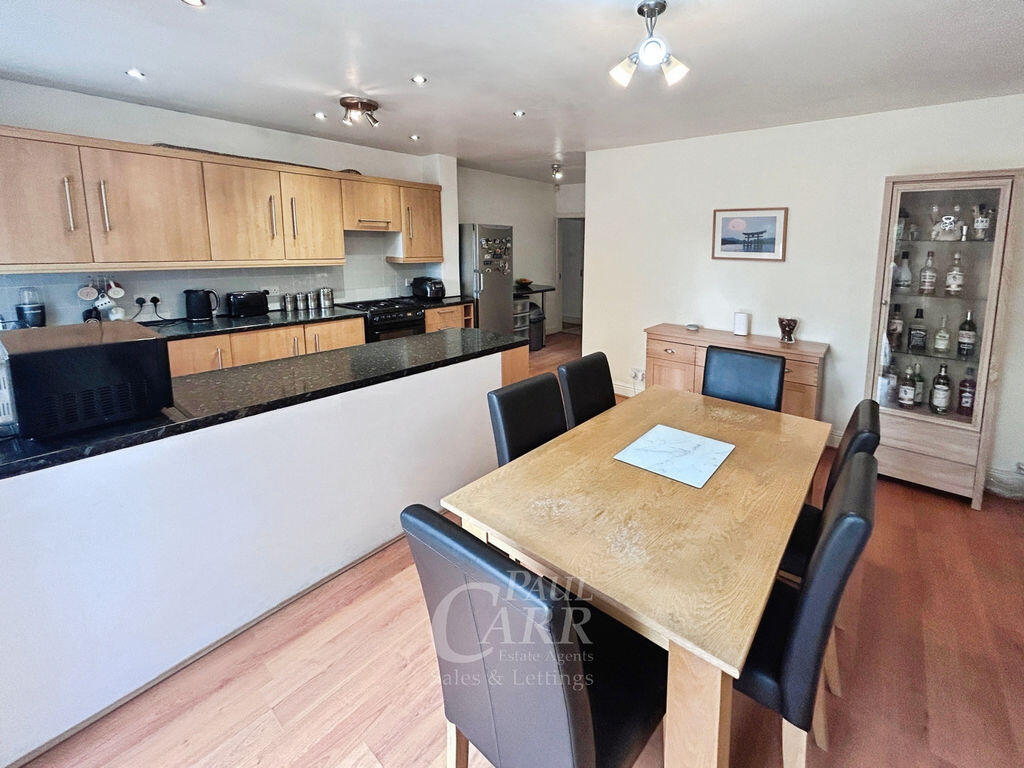 House in Birmingham, West Midlands - View 2