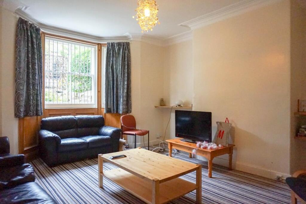 6 bedroom house for rent
