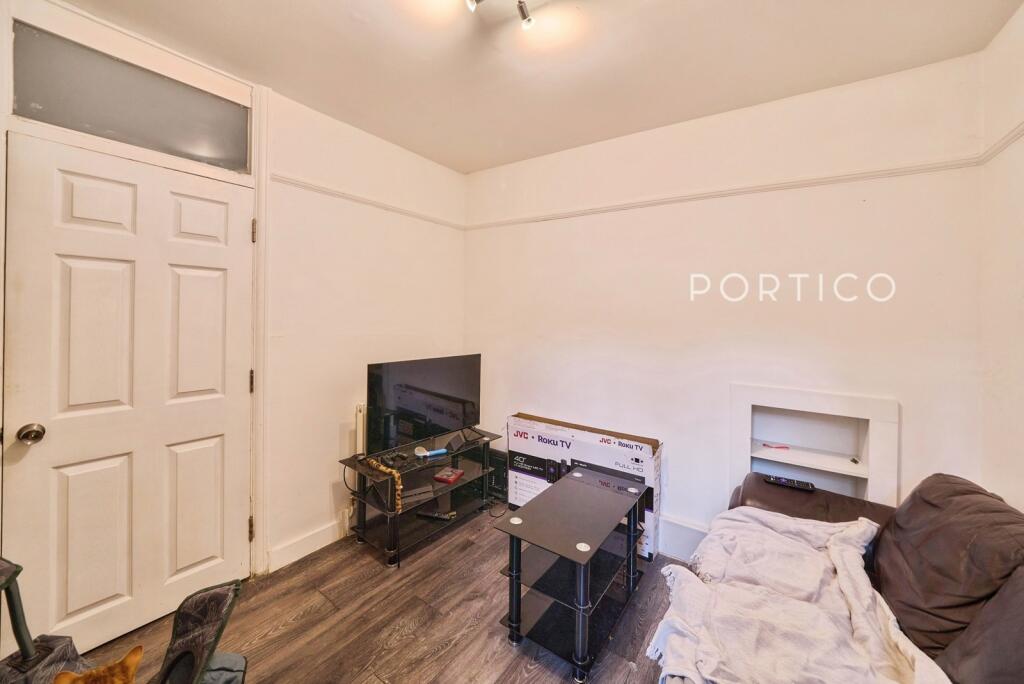 Apartment in London - View 3