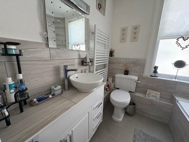 Apartment in Tonbridge - More