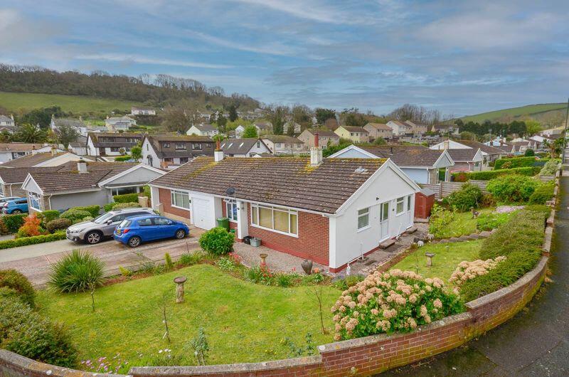 3-bed semi-detached on Sycamore Way, Brixham, £279,950