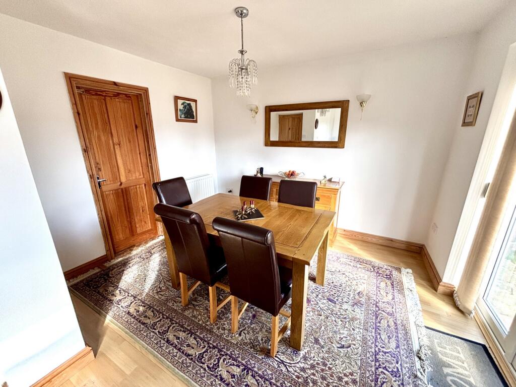 Roe Avenue, Yeovil, BA22 – pohled 6